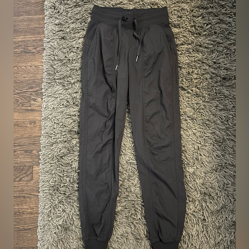 Lululemon dance studio joggers size 2! Black great condition